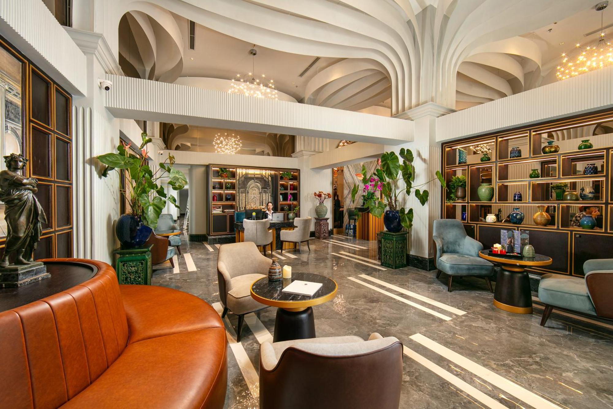 May De Ville Lakeside Hotel Hanoj Exteriér fotografie The lobby of the hotel