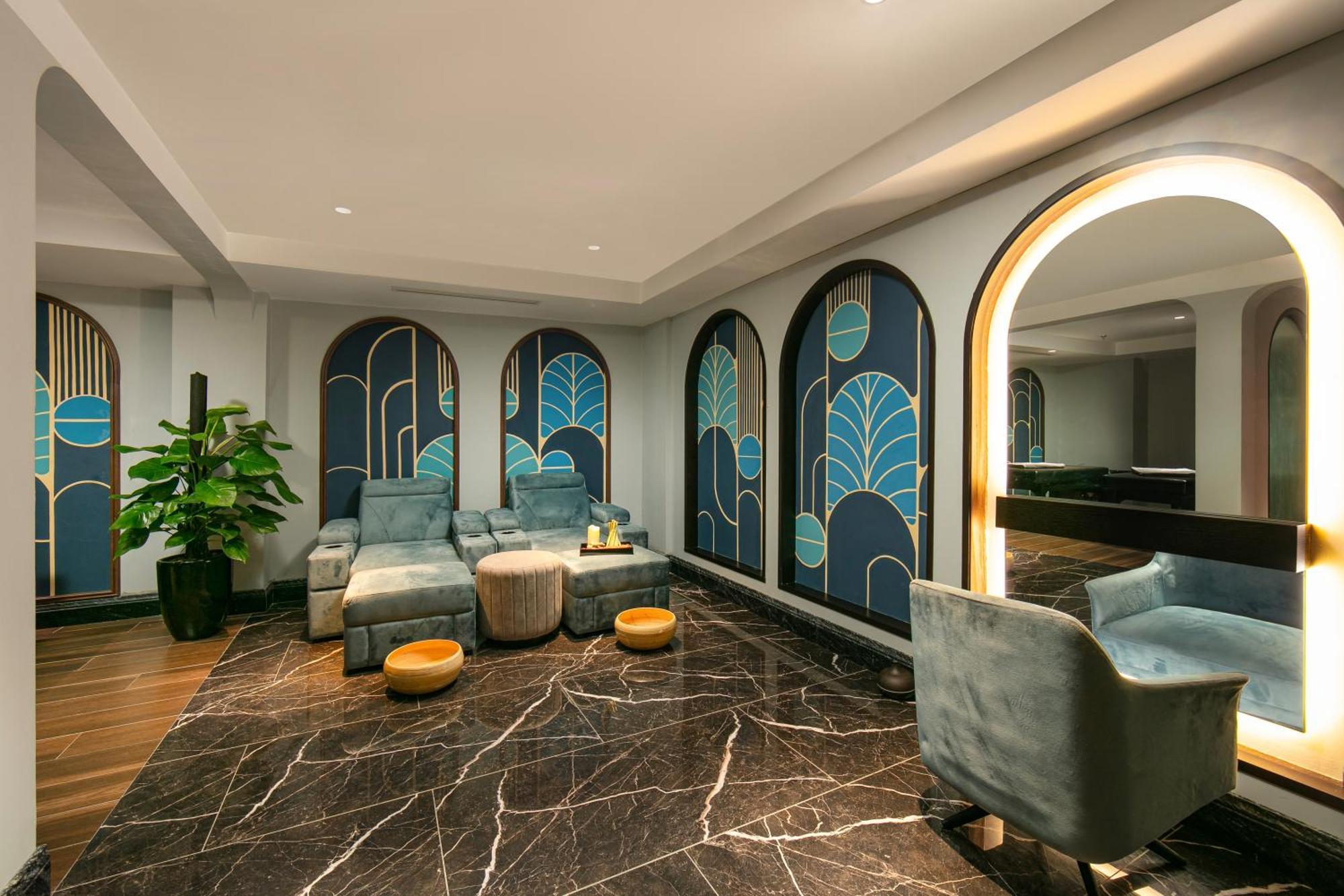 May De Ville Lakeside Hotel Hanoj Exteriér fotografie The lobby of the hotel